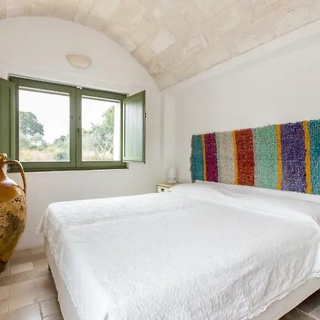 Trulli Masseria Donno Santo *